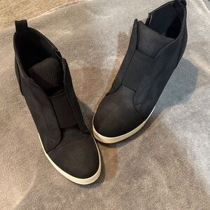 CCOCCI Black Women's Slip-On Sneakers